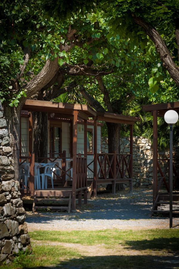 Campeggio Pian Dei Boschi Pietra Ligure Εξωτερικό φωτογραφία